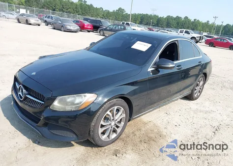 2017 Mercedes-Benz C 300 Luxury/Sport из США, поврежденный, VIN 55SWF4JB6HU200988